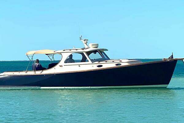 Picture Of: 1998 Hinckley 36 Classic Courage