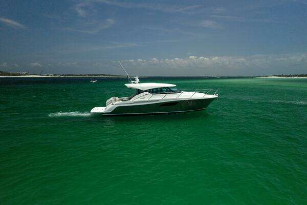 Picture Of: 2015 Tiara Yachts 44 Coupe Silver Lining