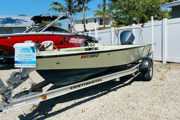 Picture Of: 1983 Maverick 18 Flats Boat 