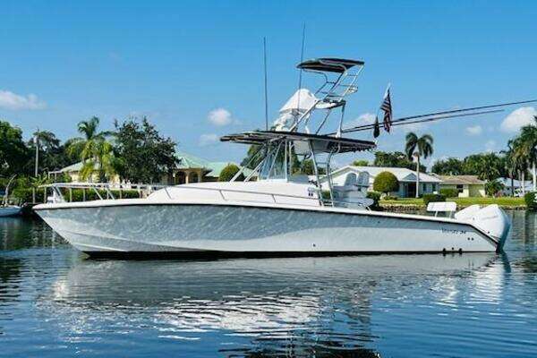 Picture Of: 1999 Venture 34 Walkaround with Tower 