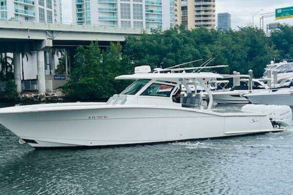 Picture Of: 2018 Scout 380 LXF 