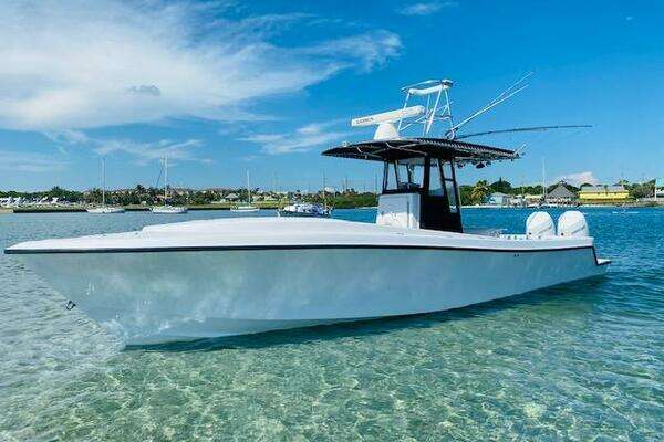 Picture Of: 2004 Contender 31 Cuddy 