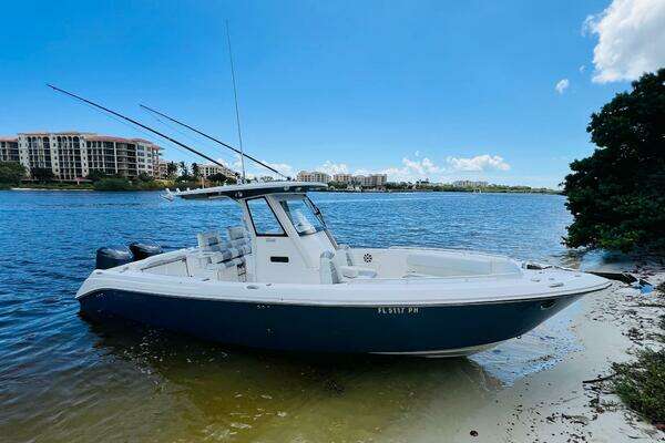 Picture Of: 2012 Everglades 295 Center Console 