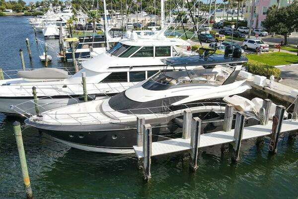 Picture Of: 2016 Marquis 660 Sport Yacht 