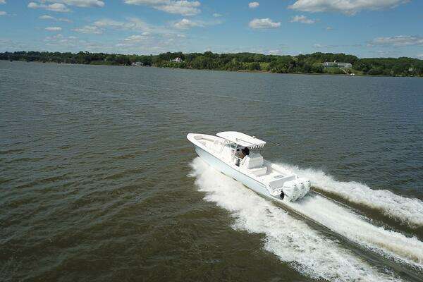 Invincible 2022 39 Open Fisherman