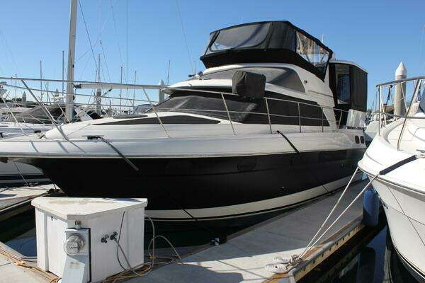 Picture Of: 1996 Cruisers Yachts 3650 AFT CABIN FUGGEDABOUTIT
