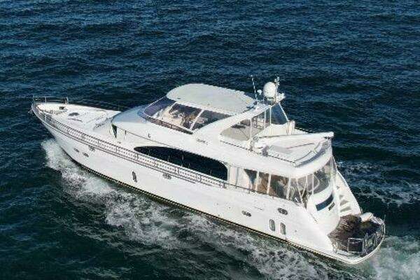 Picture Of: 2004 Horizon P70 Osprey