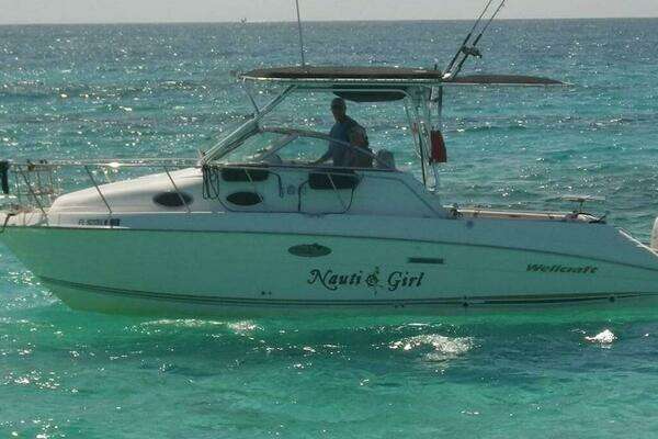 Picture Of: 2001 Wellcraft 270 Coastal 