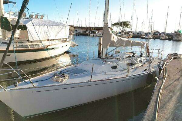 Picture Of: 1989 J Boats Masthead Sloop URBAN RENEWAL