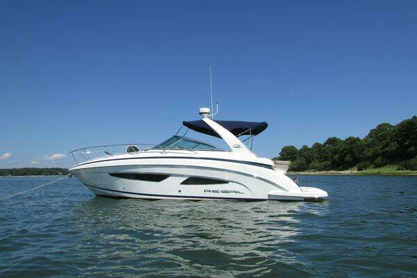 Picture Of: 2015 Regal Express Schooner