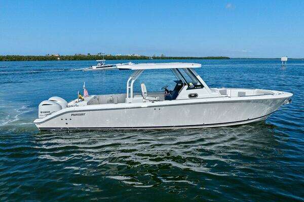 Picture Of: 2021 Pursuit S328 