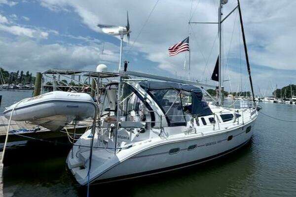 Picture Of: 1998 Hunter 410 Dream Catcher