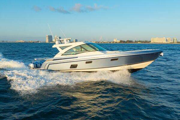 Picture Of: 2018 Formula 430 Supersport Crossover SOUTHERN OFFICE