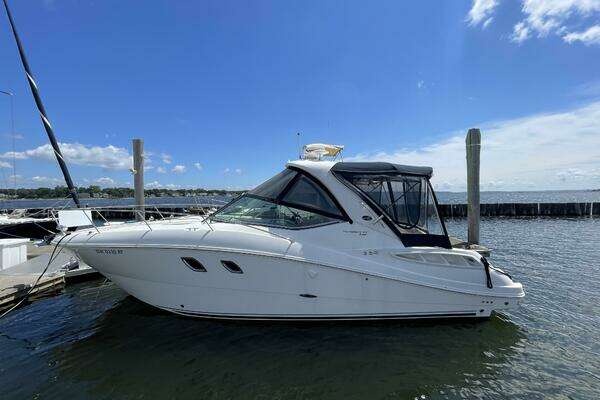 Picture Of: 2010 Sea Ray 330 Sundancer 