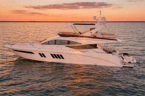 Picture Of: 2018 Sea Ray L650 Fly Jeanne Rose