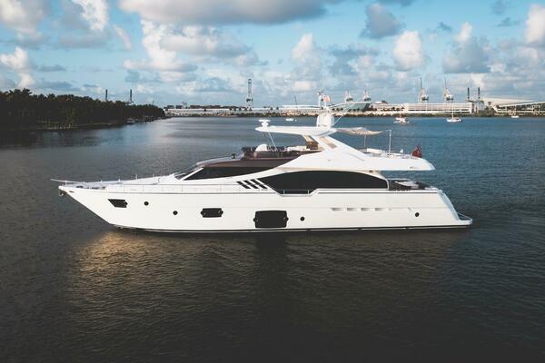 2829462 742fc99b 34 + yachts for sale