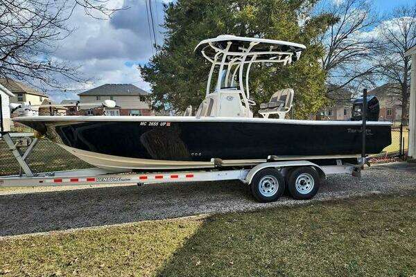 Picture Of: 2021 Tidewater 2500 Carolina Bay 