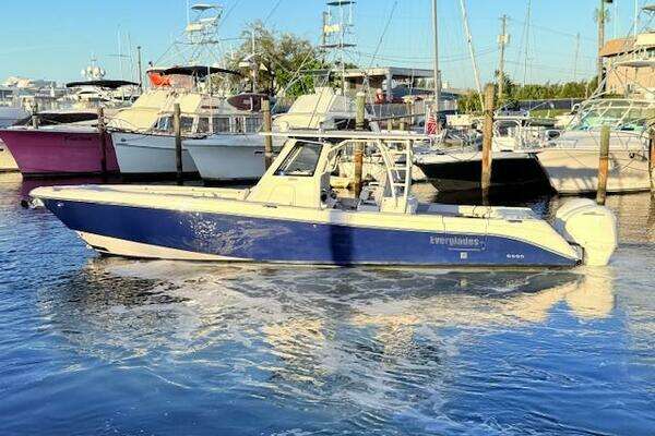 Picture Of: 2014 Everglades 355 Center Console 