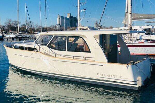 Picture Of: 2019 Greenline 33 HYBRID Matilda