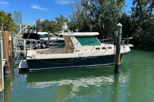 Picture Of: 2006 Albin 28 Tournament Express 