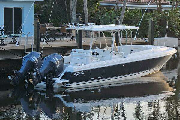 Picture Of: 2005 Intrepid  