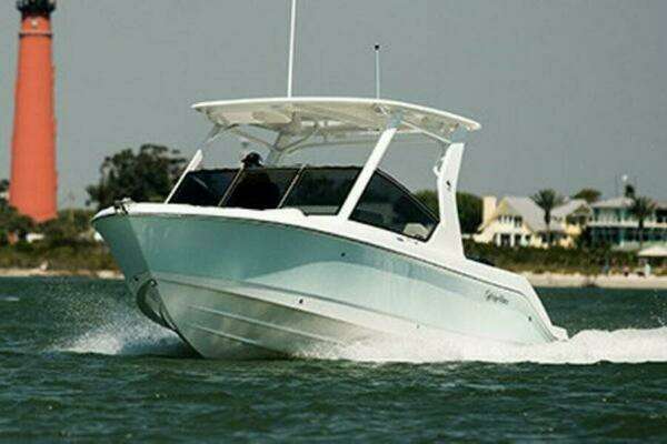 Picture Of: 2025 Edgewater 230CX 