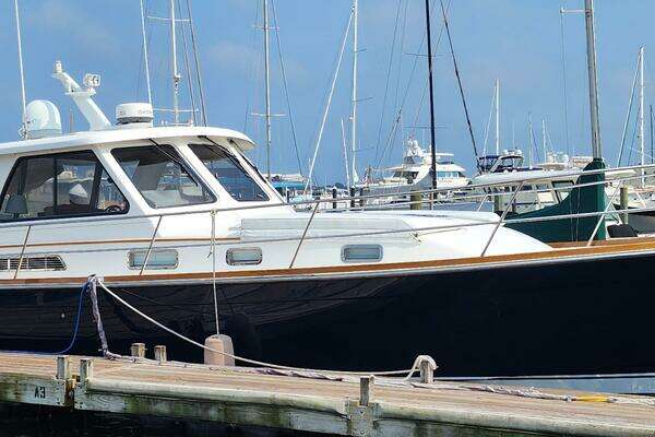 Picture Of: 2005 Sabre  