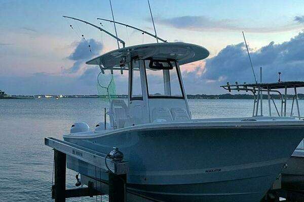 Picture Of: 2020 Regulator 23'CC 