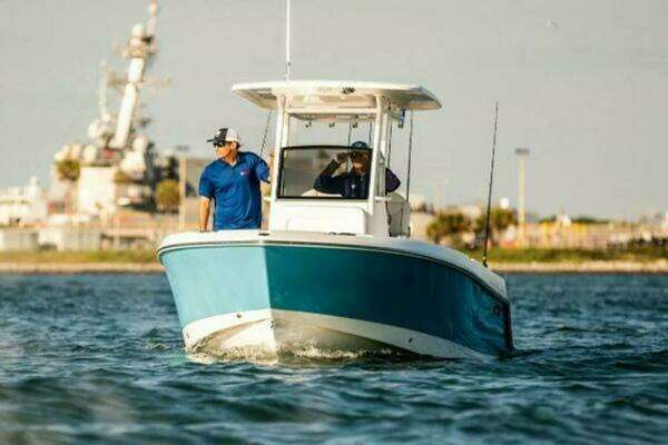 Picture Of: 2025 Edgewater 230CC 
