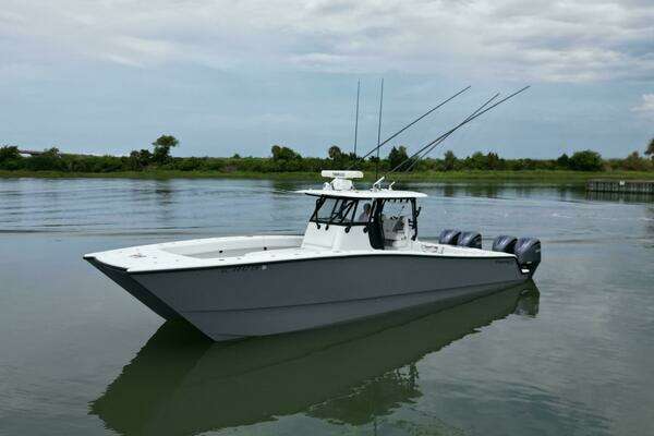 Picture Of: 2017 Freeman 37 VH 