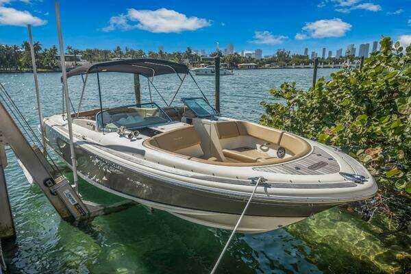 Picture Of: 2013 Chris-Craft Launch 32 Chris-Craft Launch 32