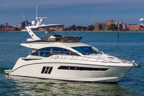 Picture Of: 2015 Sea Ray 510 Fly Enjoy the Journey