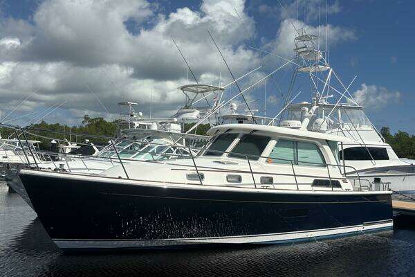 Picture Of: 2016 Sabre 38 Salon Express 