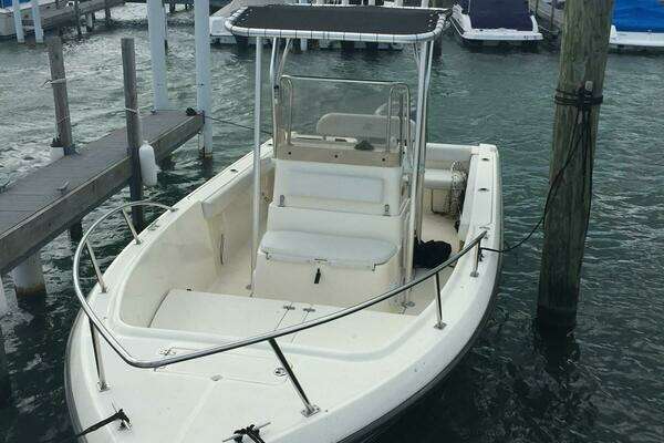 Picture Of: 2003 Pursuit  