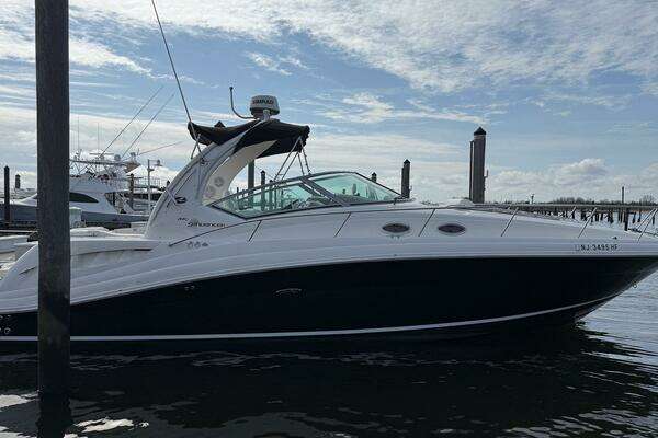 Picture Of: 2008 Sea Ray 340 Sundancer BUY OR DIE