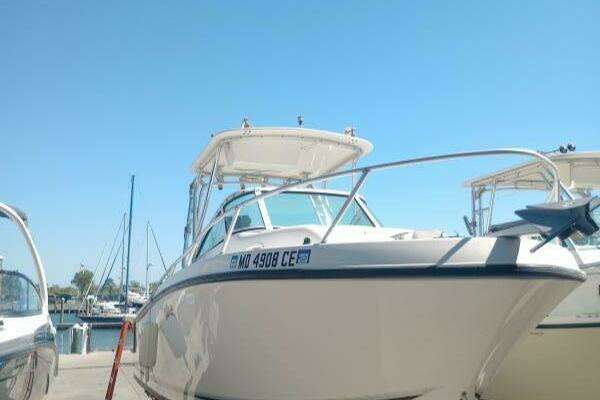 Picture Of: 1999 Mako  