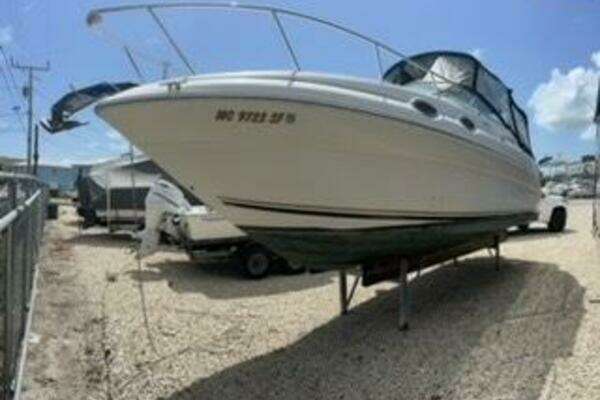 Picture Of: 2001 Sea Ray 260 Sundancer PJ’s Party