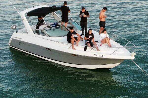 Picture Of: 2000 Formula 27 PC MarQuezt