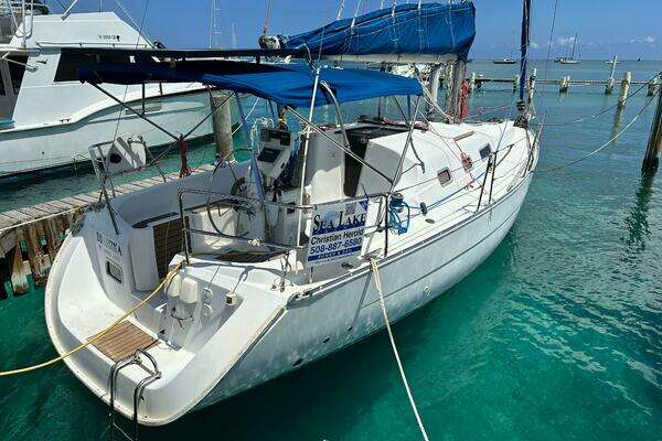 Picture Of: 2007 Beneteau Oceanis Clipper 323 Djarrka