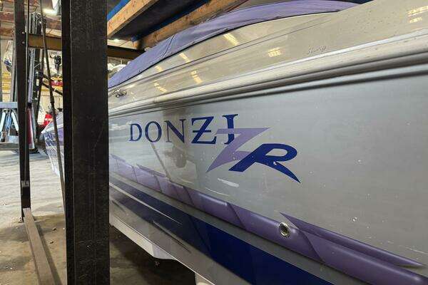 Picture Of: 2006 Donzi 38ZR 