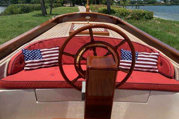 Picture Of: 2001 Wajer 24 Captains Launch 