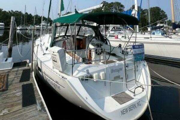Picture Of: 2002 Beneteau 361 BRETAGNE