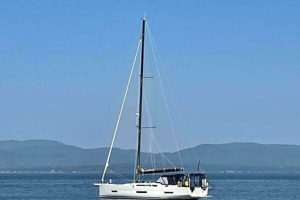 Picture Of: 2022 Dufour 530 Ocean Version Dreamers Wanted