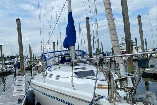 Picture Of: 1998 Catalina 42 