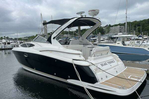 Picture Of: 2007 Regal 3360 Window Express Brace Yourself