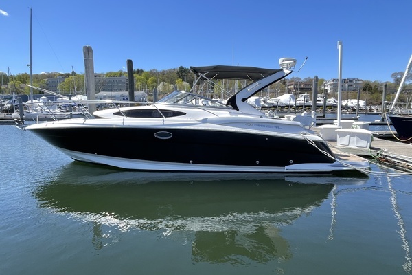 Picture Of: 2007 Regal 3360 Window Express Brace Yourself