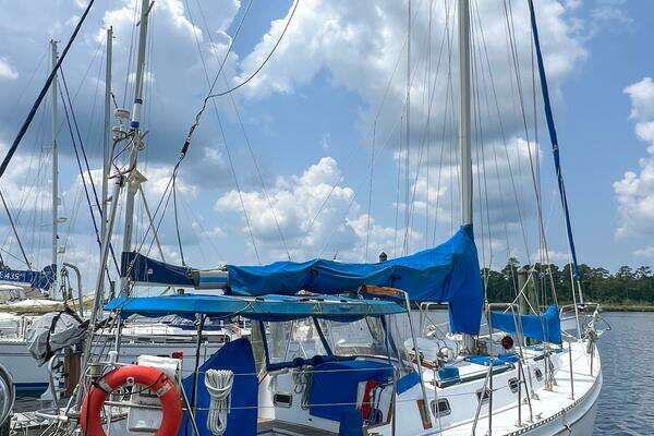 Picture Of: 1986 Tayana Vancouver 42 DELLA THERESE