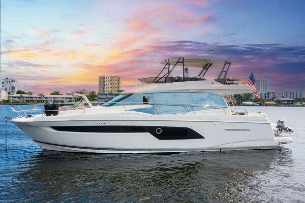 Picture Of: 2020 Prestige 520 Fly WHEELER DEALER