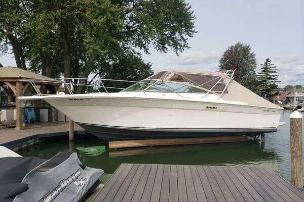 Picture Of: 1993 Sea Ray 310 Amberjack 