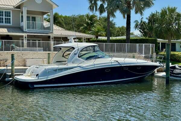 Picture Of: 2004 Sea Ray 420 Sundancer ALIBI